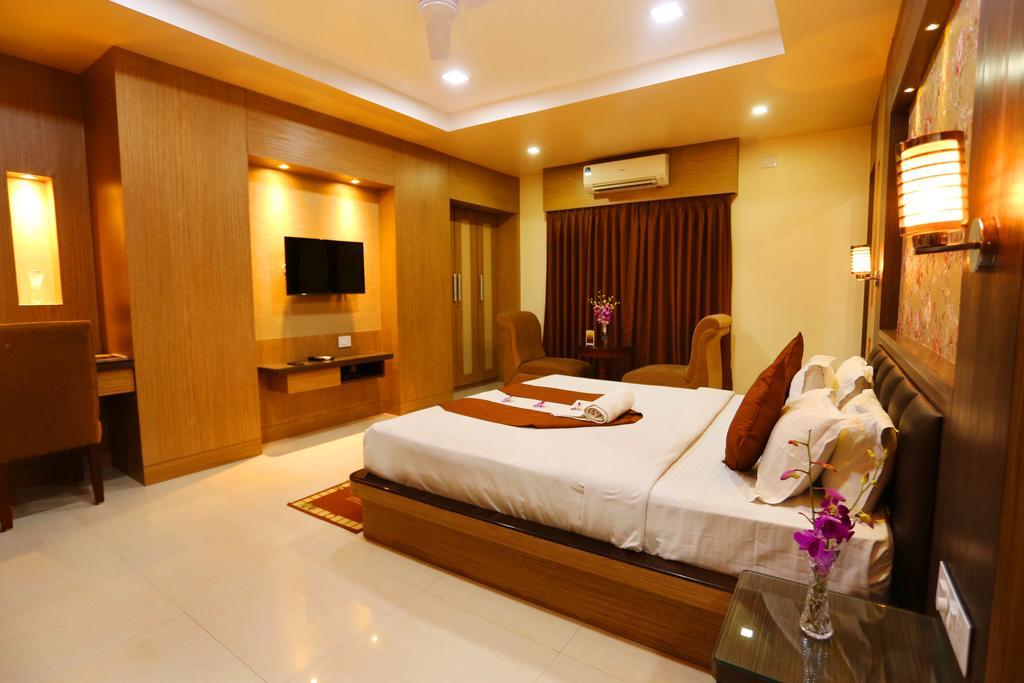 Awesome Palace Hotel Guwahati Exterior foto