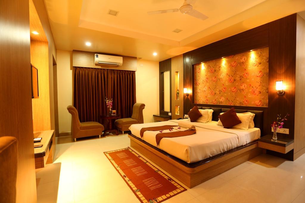 Awesome Palace Hotel Guwahati Exterior foto